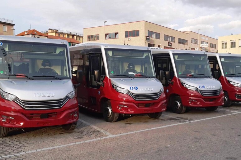 - RIPRODUZIONE RISERVATA