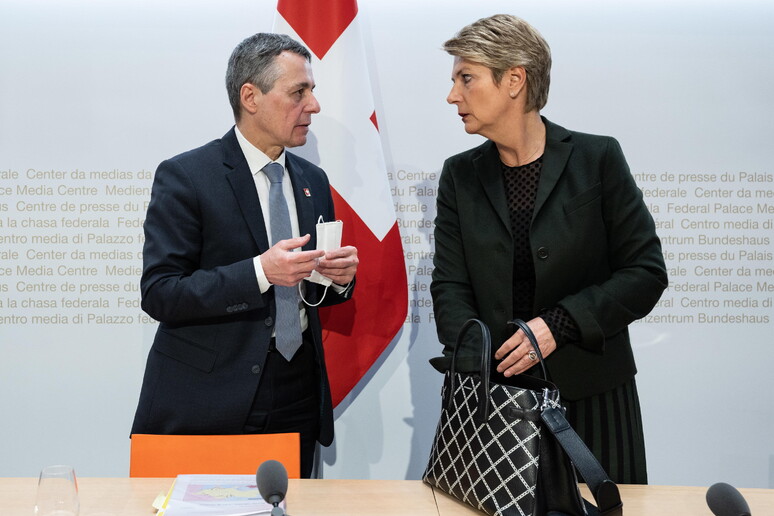 - RIPRODUZIONE RISERVATA